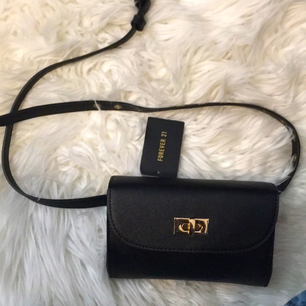 Around waist clutch